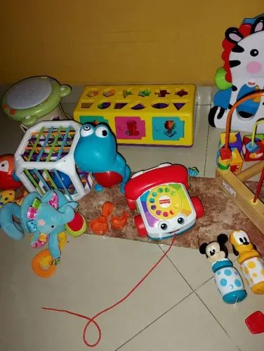Brinquedos infantis para crianças de 0 a 3 anos