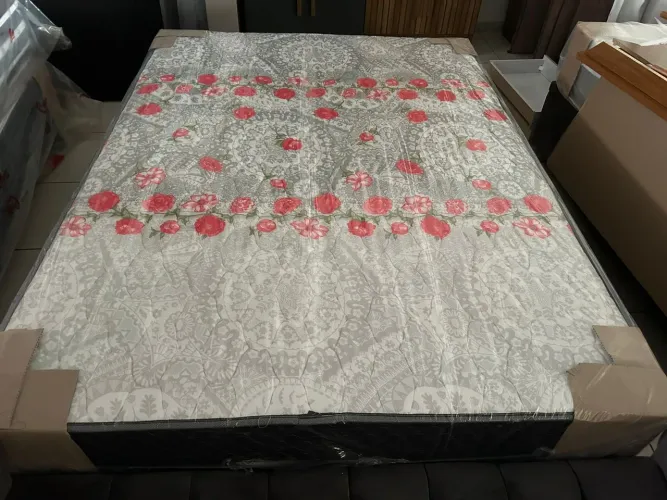 Cama box casal em espuma nova 