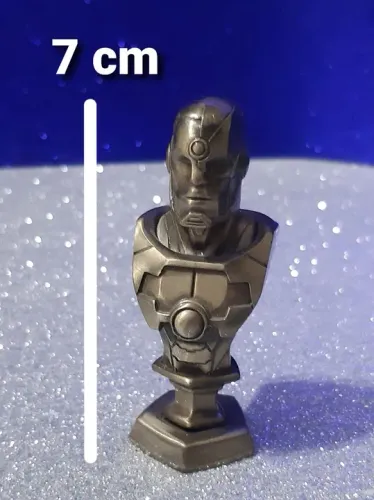 Mini busto DC COSMIC Ciborg Original LEIA DESCRIÇÃO