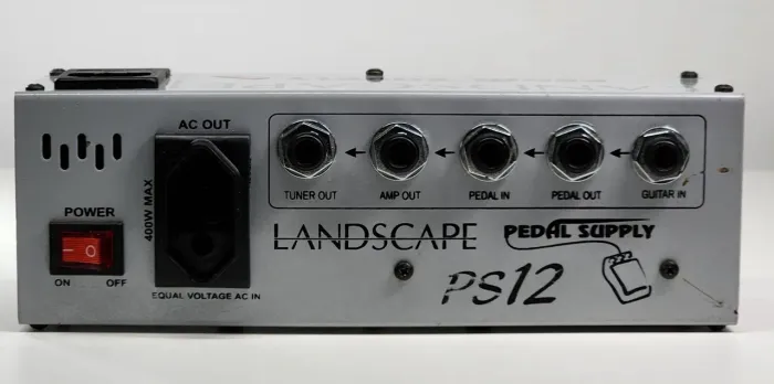 FONTE DE ENERGIA LANDSCAPE PS12 (Conservada)