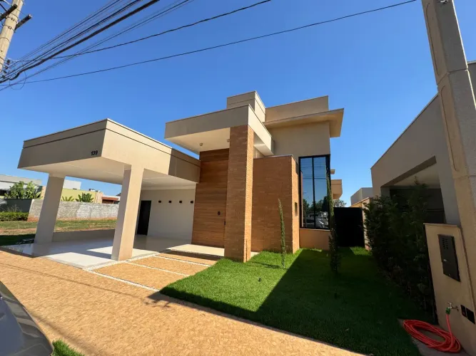 Casa com 4 suítes no condomínio Habiana 2