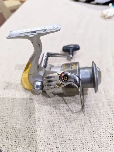 Molinete Shimano Slade - 4000FB