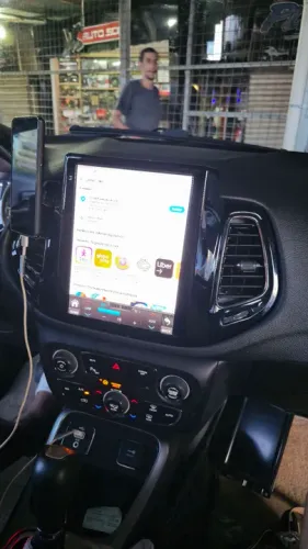 Tesla Jeep Compass 