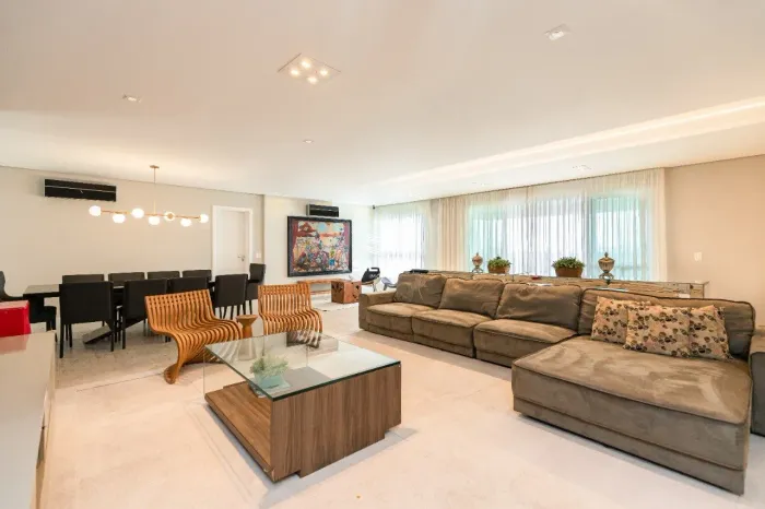 Apartamento mobiliado com 3 suítes à venda no Ecoville em Curitiba