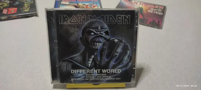 Iron Maiden - Different World - Edição Limitada com dvd