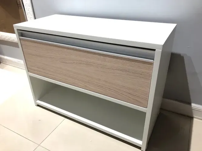 Banqueta / criado mudo