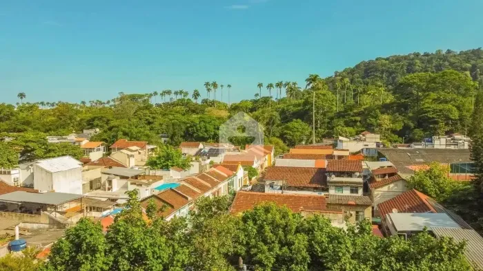 Terreno no Jardim Botânico de 705m²