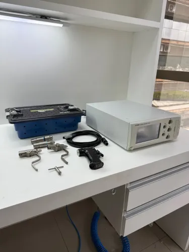 Conjunto perfurador elétrico Stryker