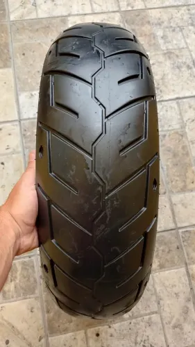 Pneu usado Michelin Scorcher 31 180/70-16