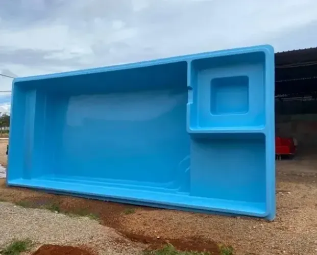 Piscina de Fibra Nova Azul
