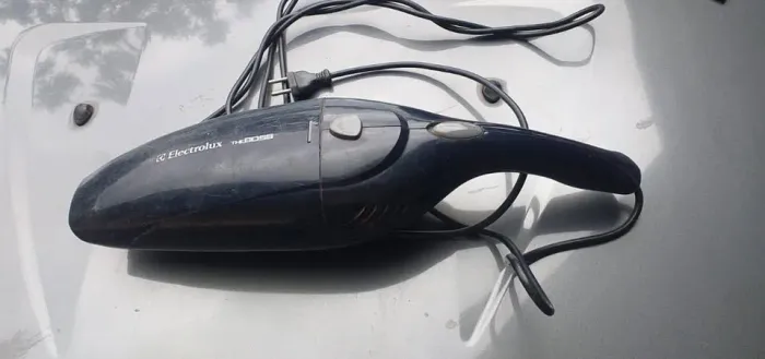 ASPIRADOR DE PÓ PORTÁTIL -220volts