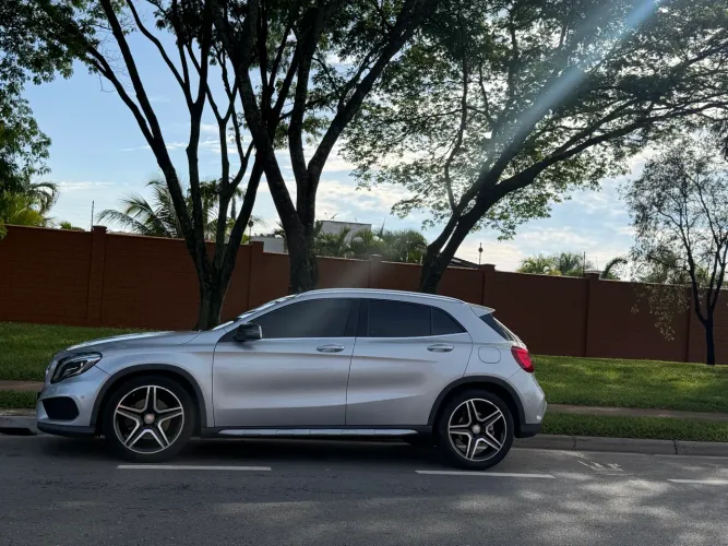 Mercedes-Benz GLA 250 Sport 2.0 TB 16V 4X2 211cv Aut. 2016