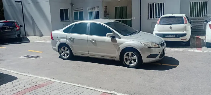 Focus 2.0 2009 automático 