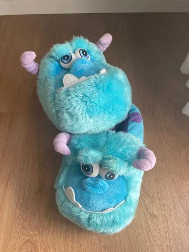 Pantufas Sullivan Monstros SA Disney 44