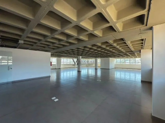 Sala 269m² para locação na Av. Barão H. Melo