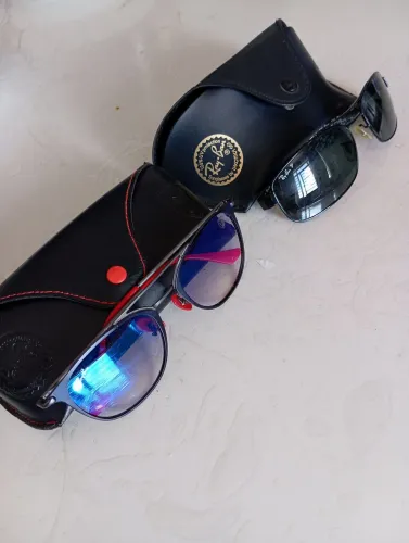 Rayban semi-novo
