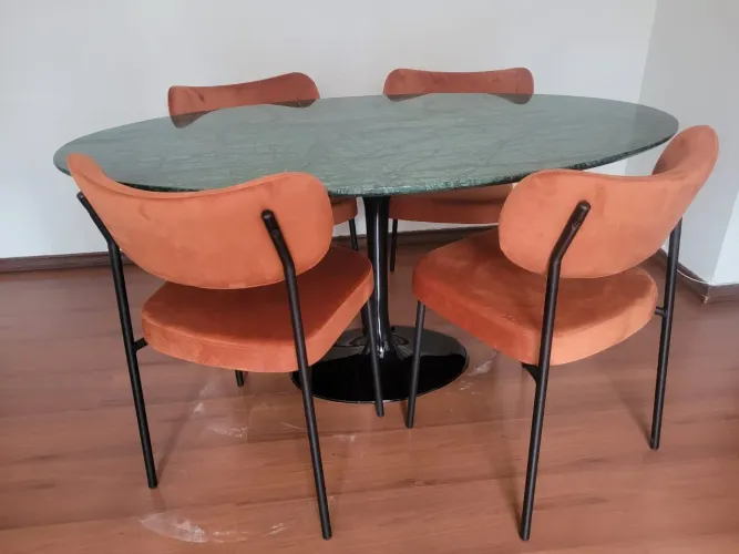 Fabricamos mesa saarinen tulipa + tampo oval 1.50x0.80 verde guatemala 