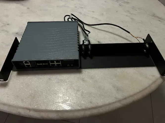 Switch Carrier Ethernet Datacom DmSwitch 2104G2-EDD E1 - 4x GE + 4x Combo + EDD