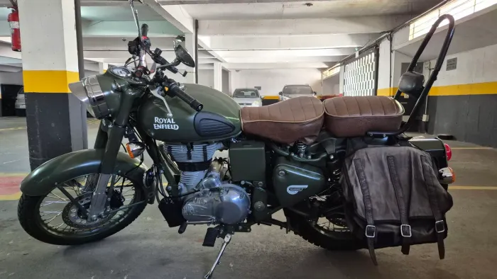 Royal Enfield Classic 500 Battle Green 2017