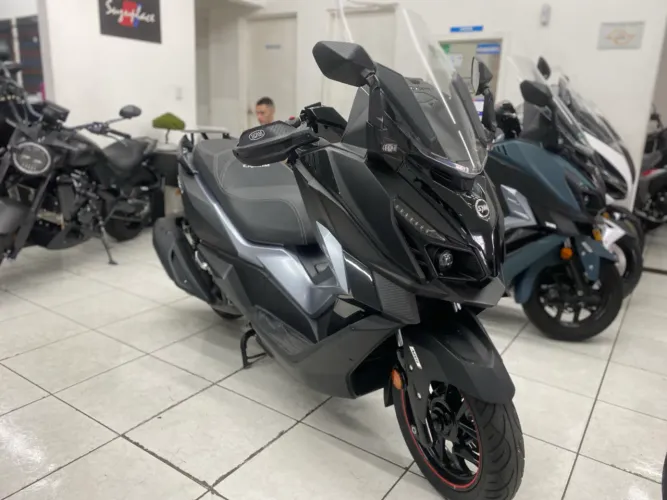 DAFRA CRUISYM 300 / 2023 