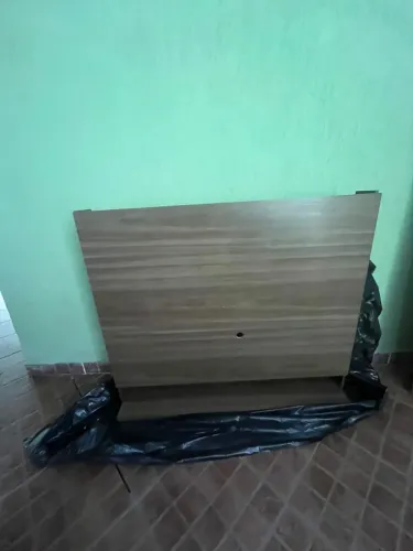 Painel de Tv 400R$ para ir embora logo, novo zero bala