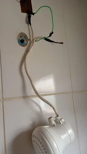 Serviço de eletricista tomada lâmpada ? chuveiro.etc.. 
