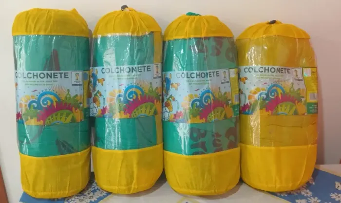 KIT DE 4 COLCHONETES COM SACOLAS