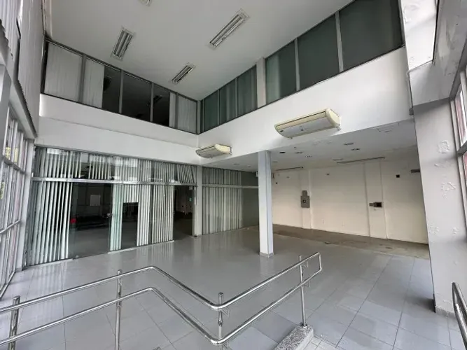 Sala Comercial 2 Pisos 420m² no Casa Center ao Lado do Amazonas Shopping