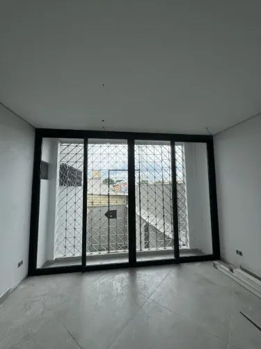 Porta em esquadria de aluminio sob medida para sua construção ou reforma