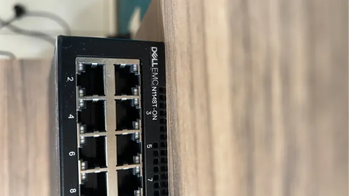 Switch Dell EMC N1148T-ON - 48 portas Ethernet