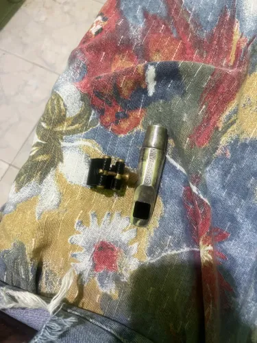 Boquilha de sax alto share raim n7 de metal