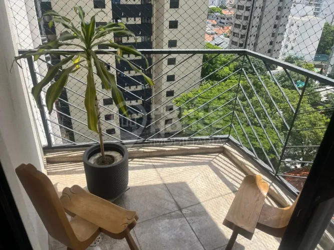 Apartamento à venda na Vila Mariana 3 dormitórios 3 vagas 4 banheiros e sacada