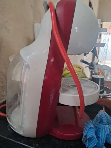 Cafeteira dolce gostu 
