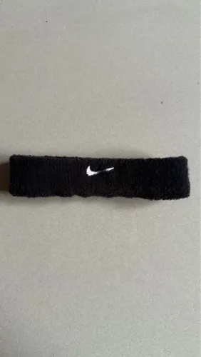 Testeira Nike 