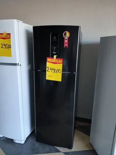 Geladeira Electrolux Frostfree - Black 