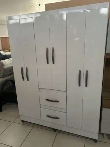 Guarda-Roupas Branco 6 Portas com 2 Gavetas