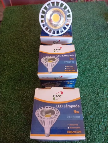 led lâmpada 9v ( modelo: PAR3008) lote com 3.