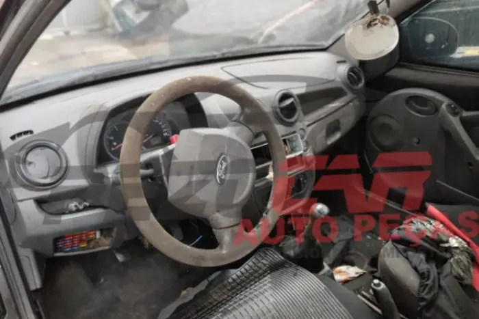 TEMOS PEÇAS PARA ESSA SUCATA! FORD KA 1,0 ANO 2008/2009