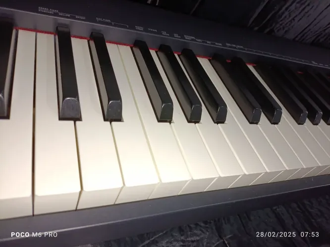 Piano Digital muito novo!