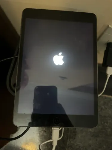 Oportunidade: iPAD MINI 2 Câmera perfeita!