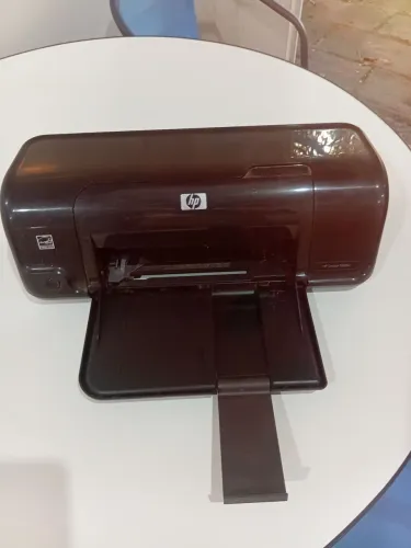 Impressora para retirar peças ou conserto.