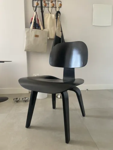 Cadeira/Poltrona Eames DCW