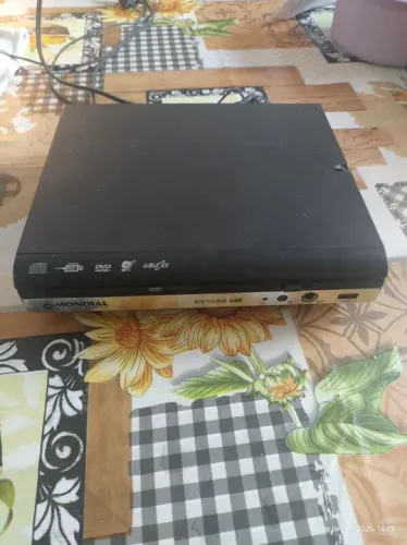 Aparelho Dvd. Com Karaokê ?. Britânia