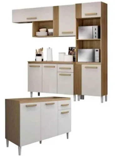 Conjunto de armários de cozinha branco e amadeirado