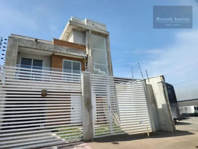 Sobrado com 3 dormitórios à venda, 184 m² por R$ 990.000,00 - Fazendinha - Curitiba/PR