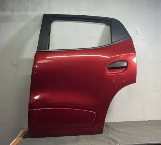 Porta Traseira Lado Esquerdo Renault Kwind c/detalhe 2017 a 2019