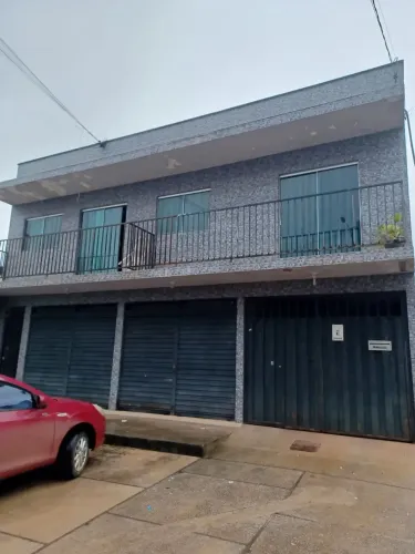 Aluga-se um excelente apartamento 3 quartos sem garagem medindo uns 80mts na QS 11 conj V 