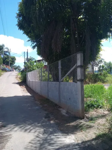 Pedreiro do alicerce ao acabamento  tenho referência   e fotos de serviço 