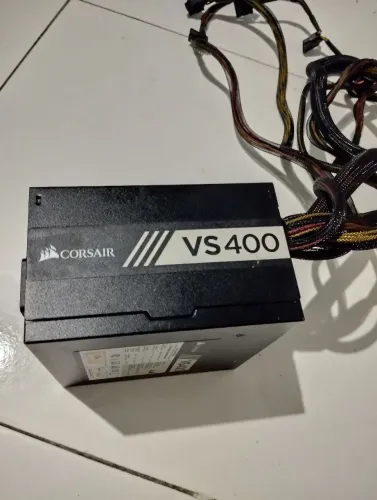Fonte Corsair VS400 de 400W