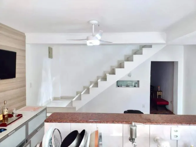 Casa ampla à venda excelente estrutura e espaço interno em Santos